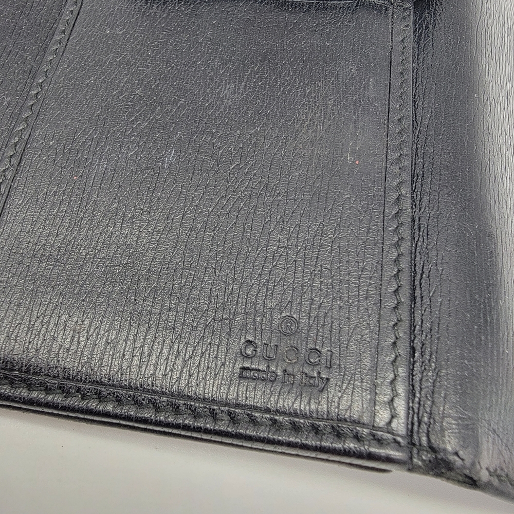 Authentic Preowned Gucci Bifold - Picture 14 of 16